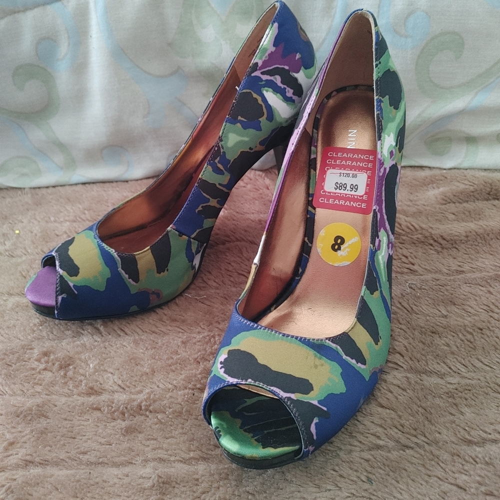 Brand New High Heels - Picture 3 of 6